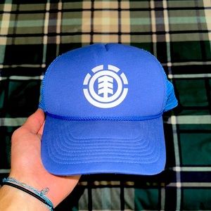 Element hat